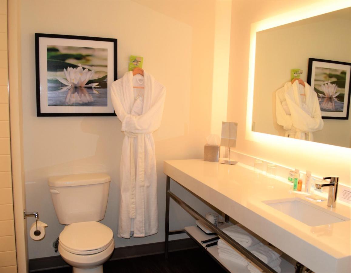 Radisson Kingswood Hotel & Suites, Φρεντέρικτον Εξωτερικό φωτογραφία